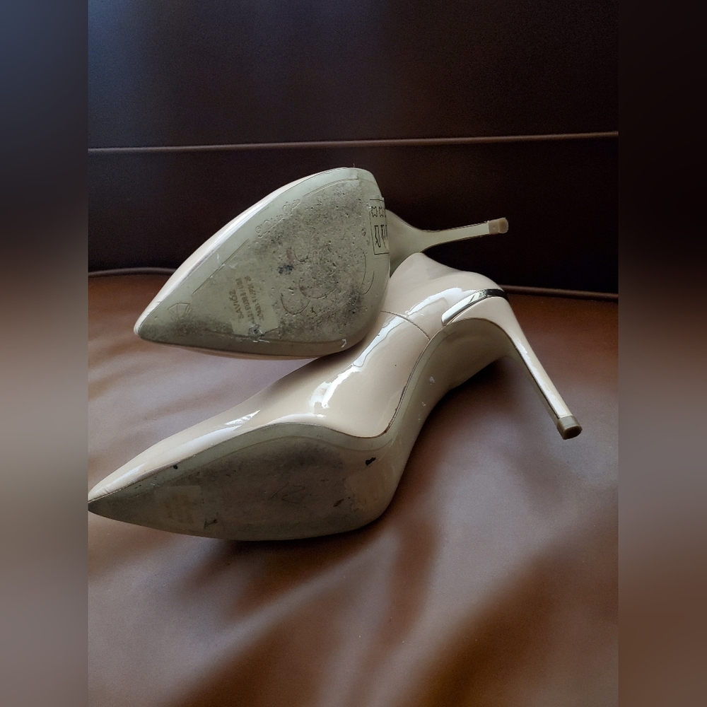 Ted Baker Pumps Barely Worn Size 8 Spain 38.5 - Picture 5 of 7